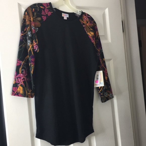 Lularoe randy t - Picture 1 of 4